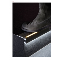 pl=>Zastosowanie profilu STEP klus na schodach#en=>The use of the STEP klus profile on the stairs#de=>Einsatz des STEP-Profils auf der Treppe#ru=>Применение профиля STEP klus на лестнице#cz=>Aplikace profilu STEP klus na schody